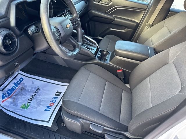 2024 Chevrolet Colorado WT