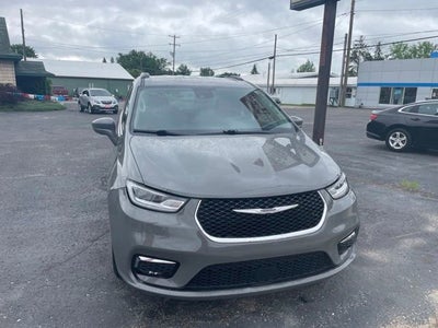 2022 Chrysler Pacifica Touring L