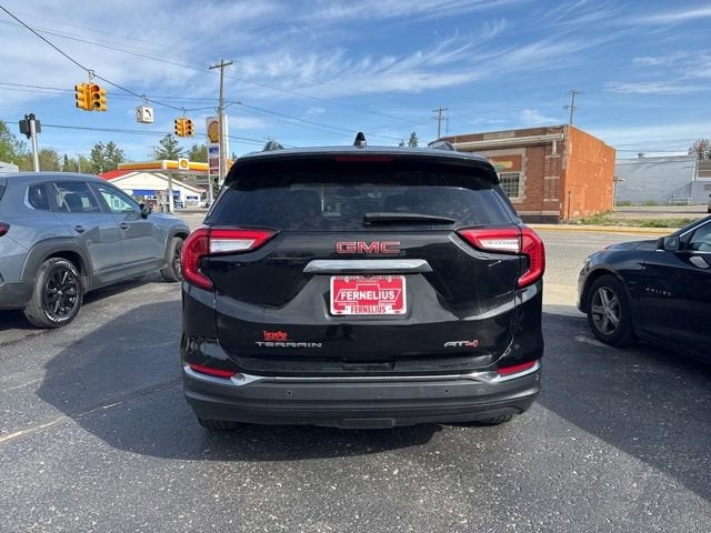 2024 GMC Terrain AT4