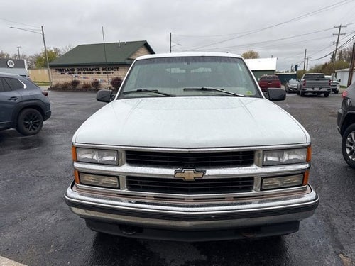 1997 Chevrolet Suburban Base