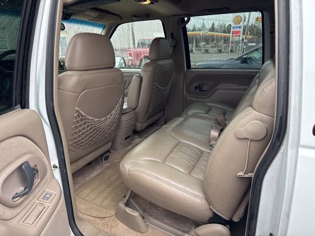 1997 Chevrolet Suburban Base
