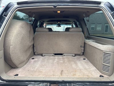 1997 Chevrolet Suburban Base