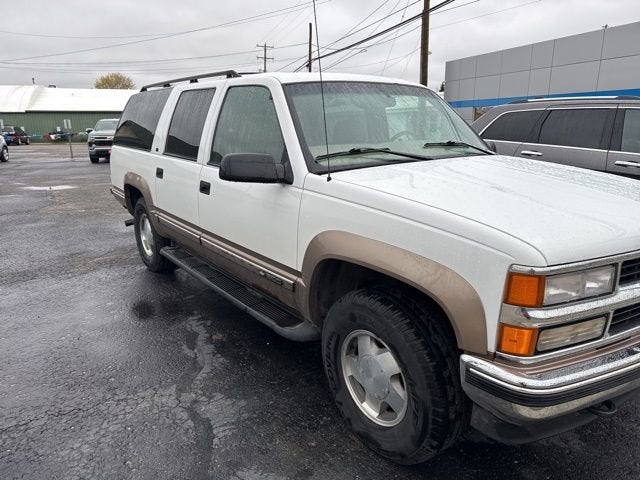 1997 Chevrolet Suburban Base