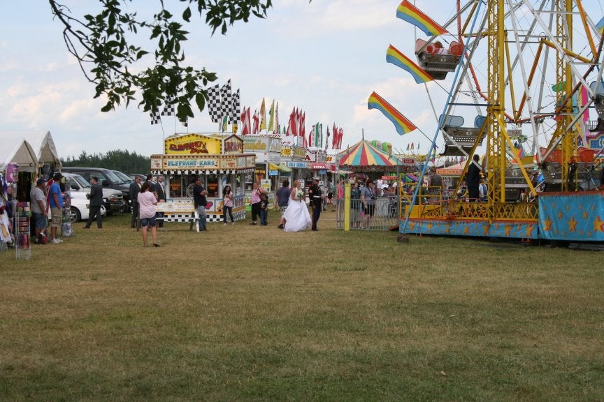 Iosco County Fair Wedding Photo